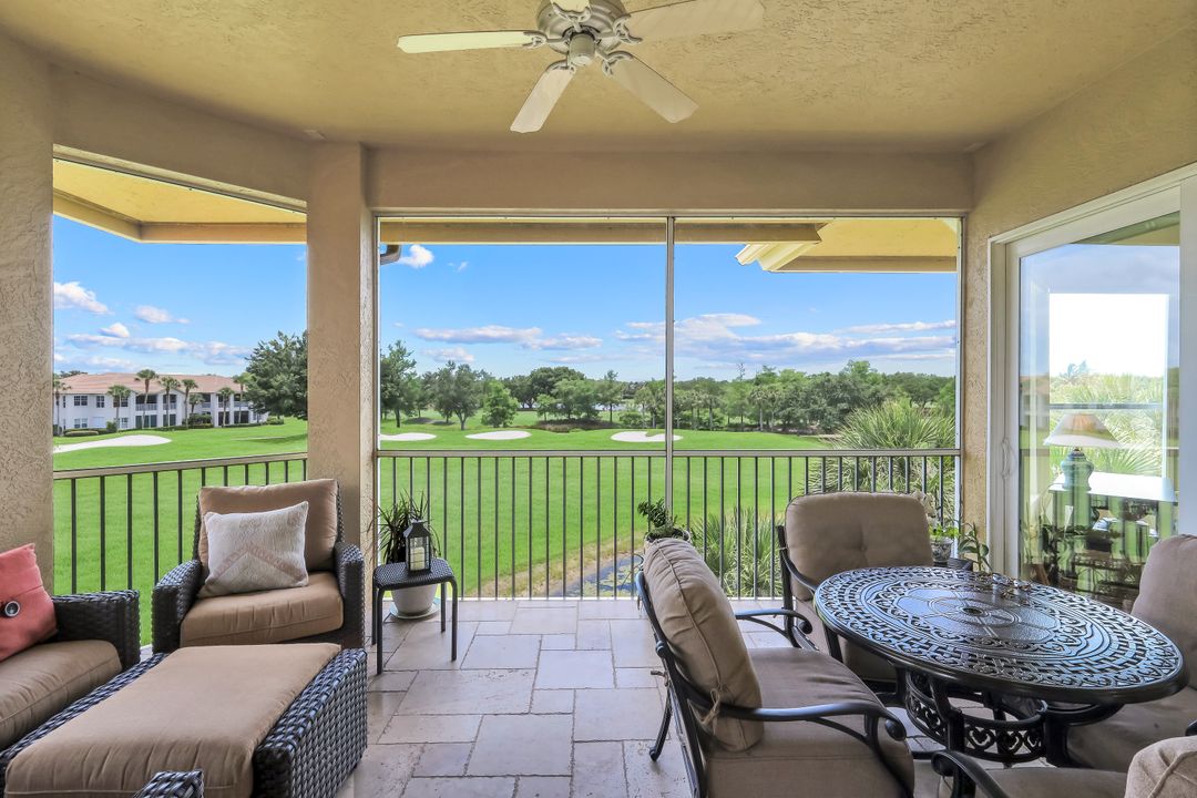 1895 Les Chateaux Blvd #302, Naples, FL 34109