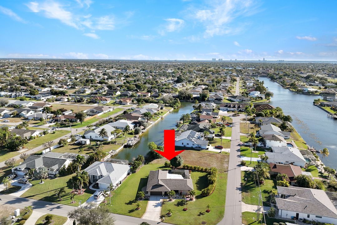 215 SE 12th Ave, Cape Coral, FL 33990
