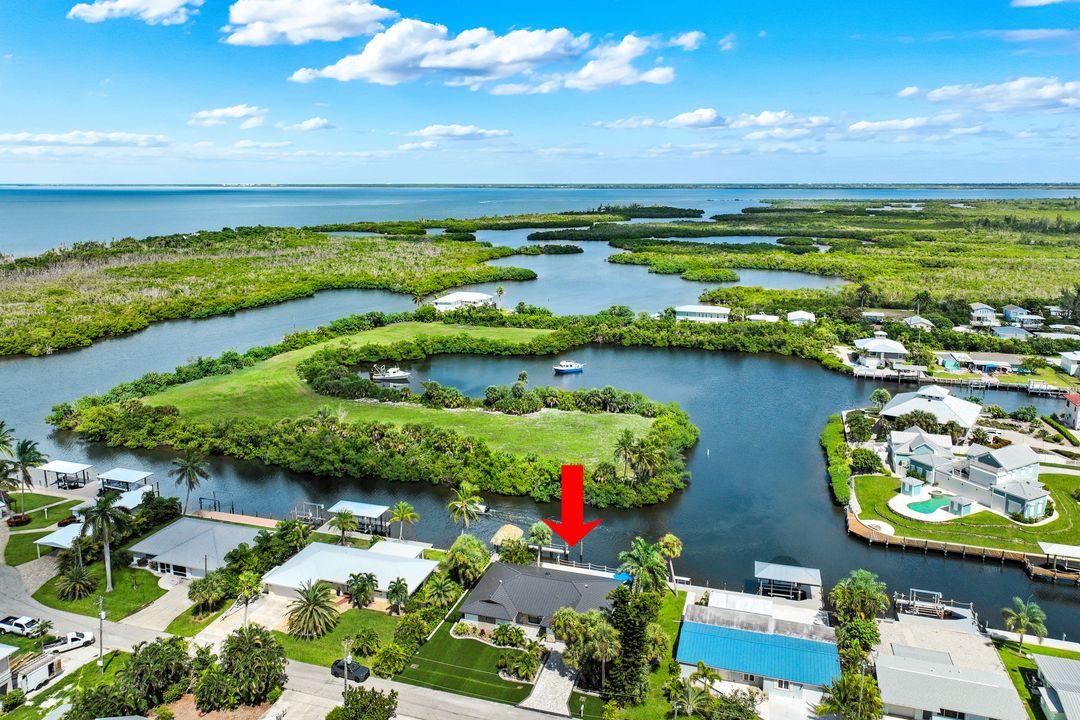 16340 Buccaneer St, Bokeelia, FL 33922