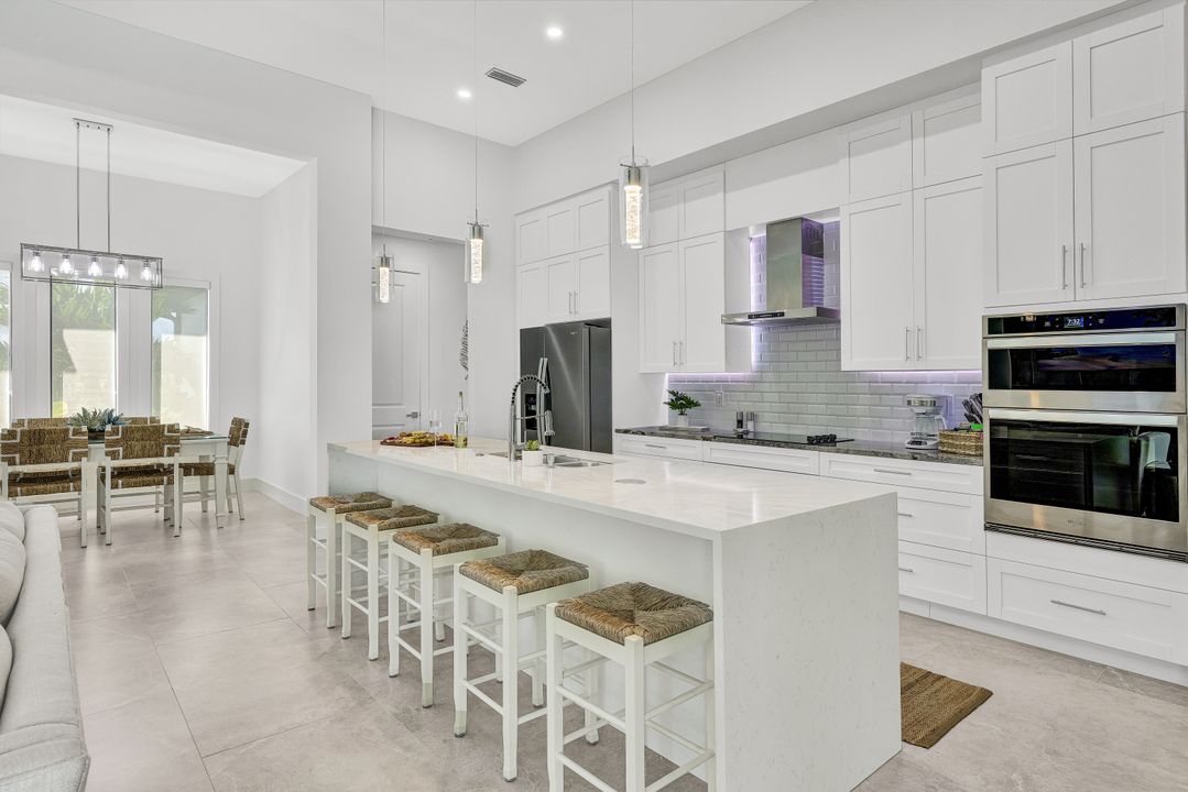 23 NE 8th Terrace, Cape Coral, FL 33909