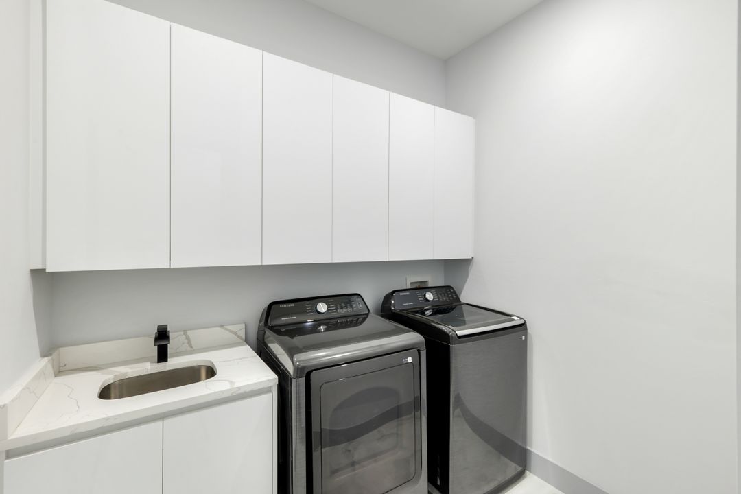 2833 SW 25th Ave, Cape Coral, FL 33914