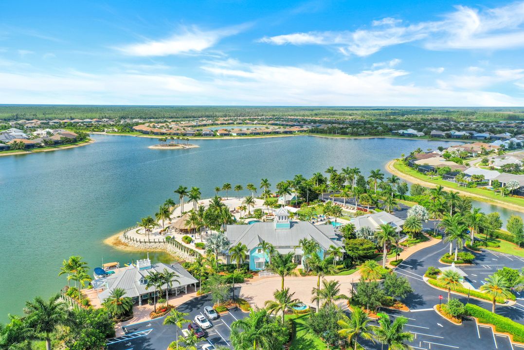 14448 Neptune Ave, Naples, FL 34114