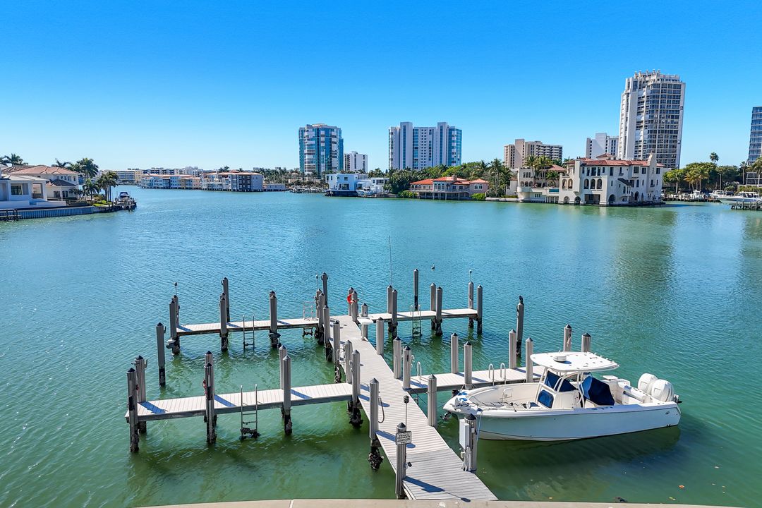 250 Park Shore Dr #701, Naples, FL 34103