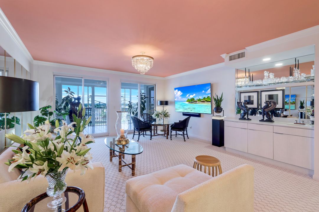 9790 Gulf Shore Dr #505, Naples, FL 34108