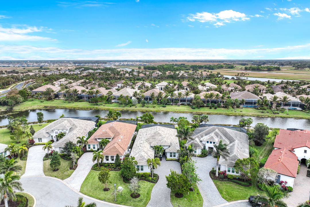 3178 Cotuit Ln, Naples, FL 34114