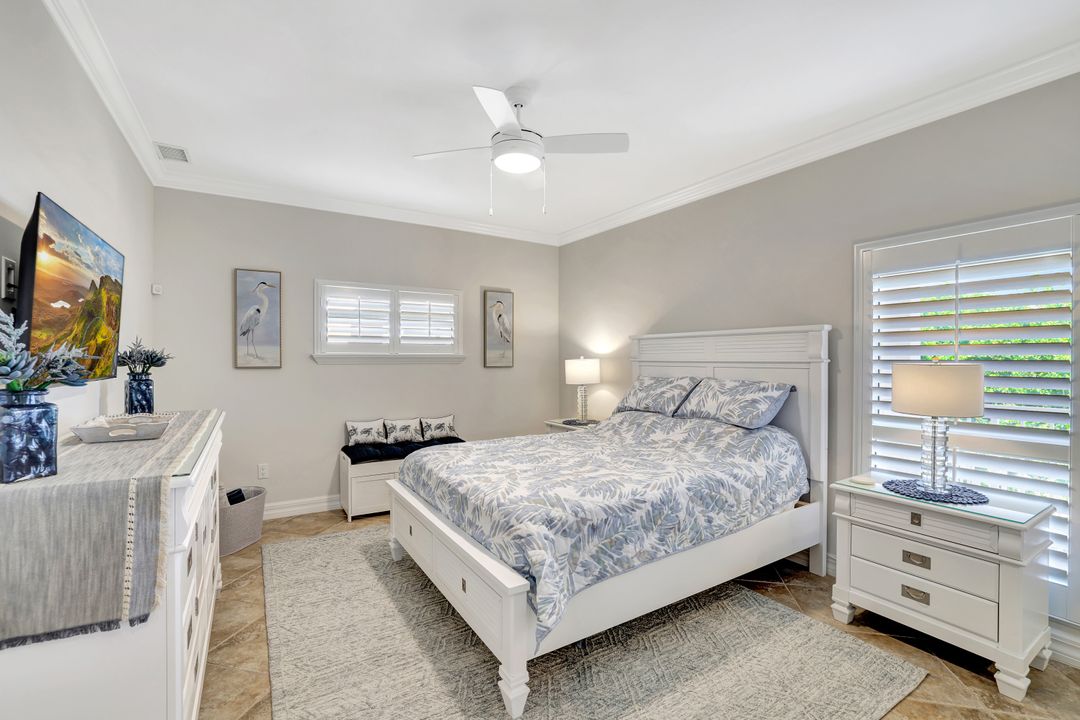 816 W Elkcam Cir #301, Marco Island, FL 34145