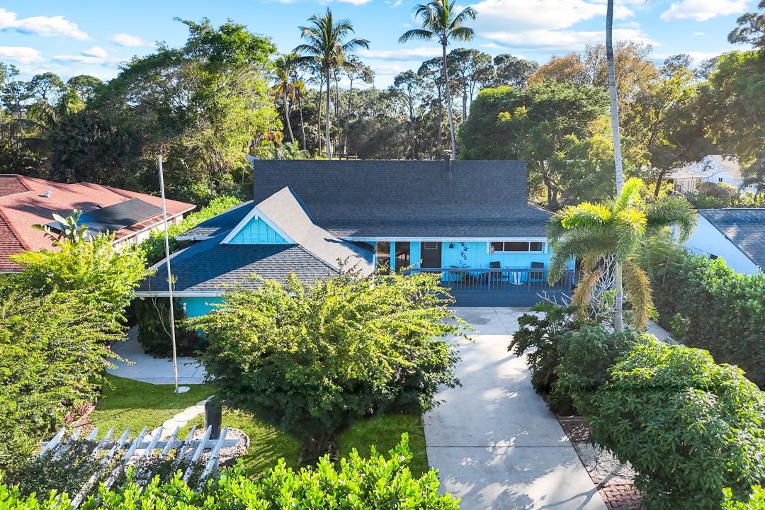 4352 Parrot Ave, Naples, FL 34104