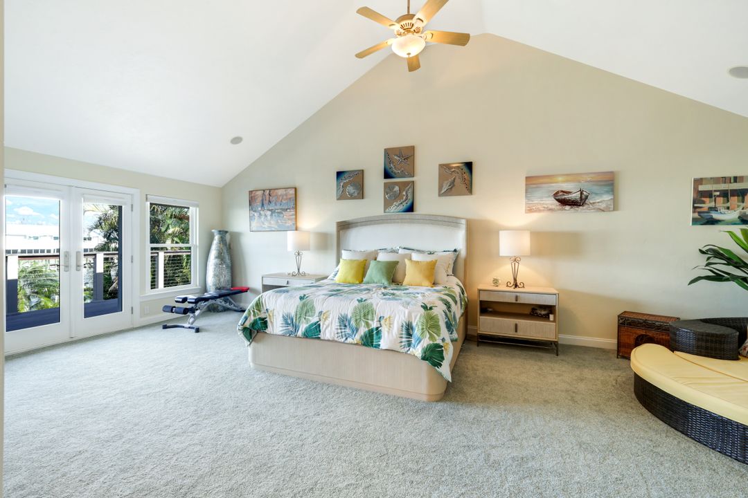 18323 Cutlass Dr, Fort Myers Beach, FL 33931