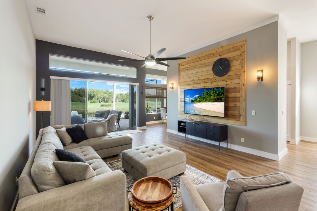 19641 Silver Oak Dr, Fort Myers, FL 33967