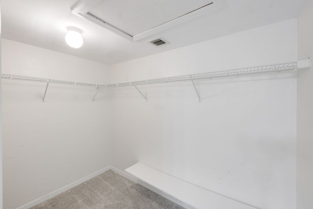 1228 Commonwealth Cir #203, Naples, FL 34116