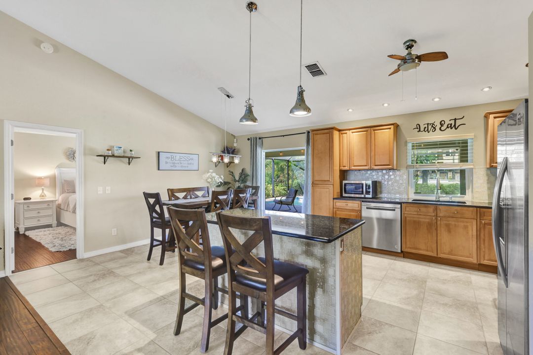 3722 SW 20th Pl, Cape Coral, FL 33914