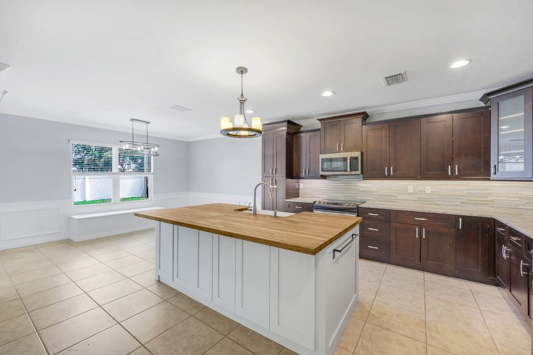 143 SW 29th St, Cape Coral, FL 33914