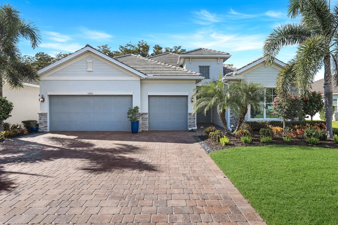 14841 Blue Bay Cir, Miromar Lakes, FL 33913