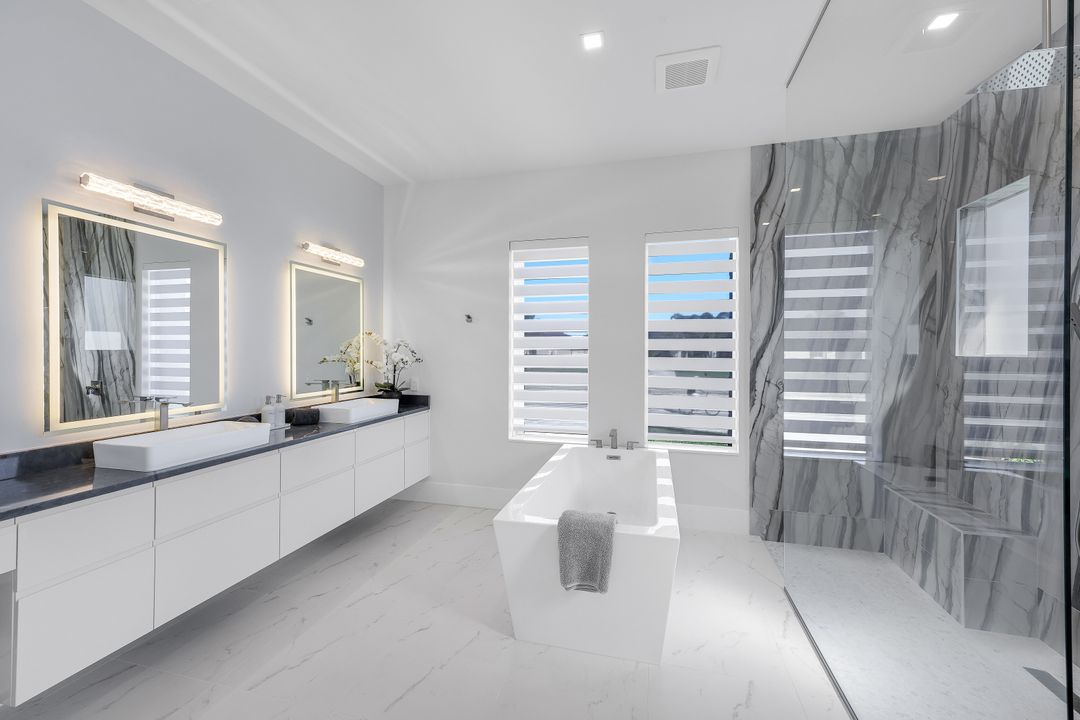 4316 Sands Blvd, Cape Coral, FL 33914