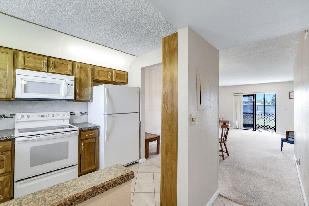 4338 27th Ct SW #104, Naples, FL 34116