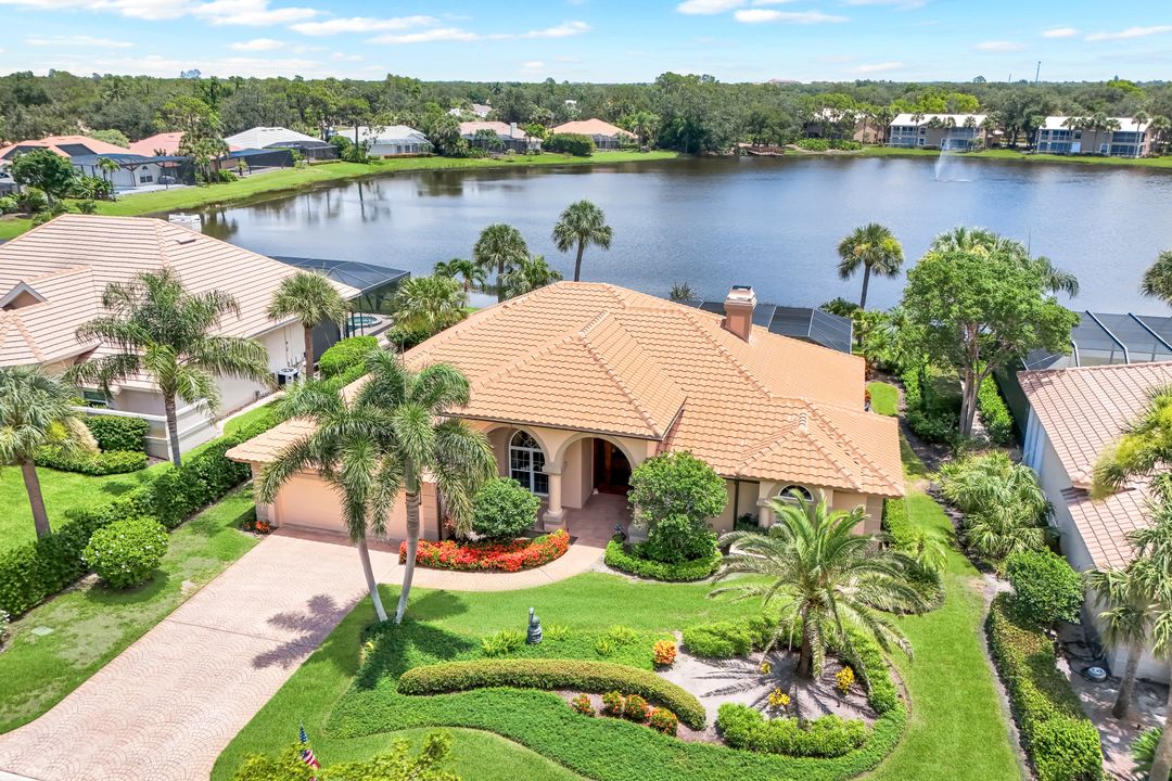 3760 Lakemont Dr, Bonita Springs, FL 34134