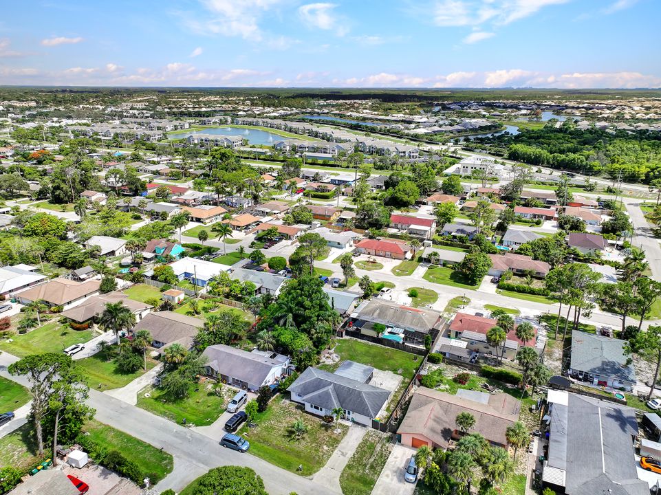 3950 Mohawk Pl, Naples, FL 34112