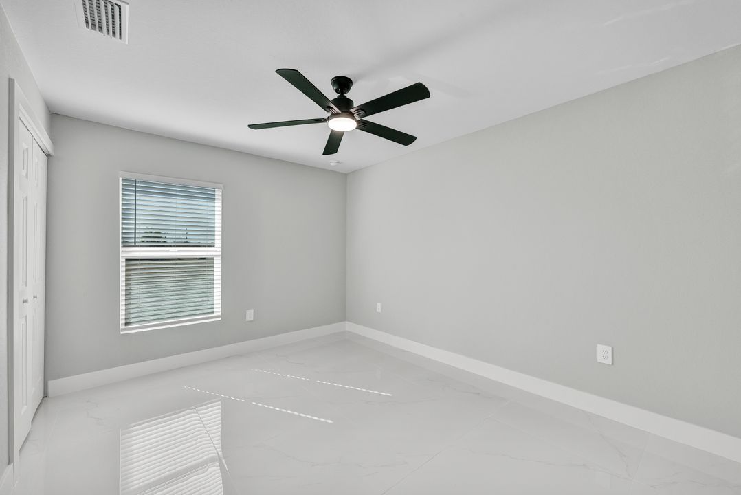 3537 NE 21st Ave, Cape Coral, FL 33909