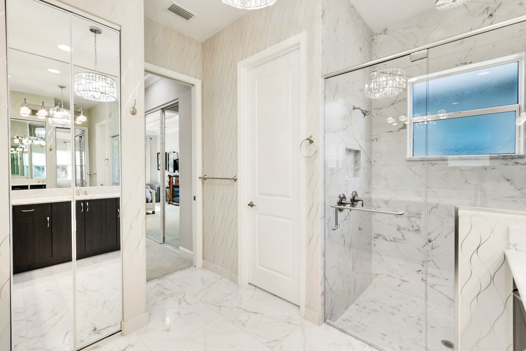 28560 Twain Dr, Bonita Springs, FL 34135