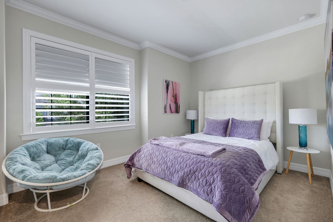 7209 Wilton Dr N, Naples, FL 34109