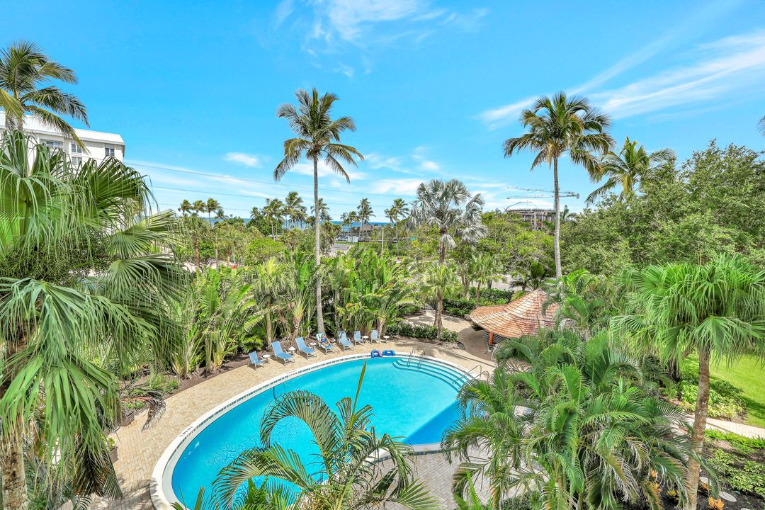 1300 Gulf Shore Blvd N #410, Naples, FL 34102