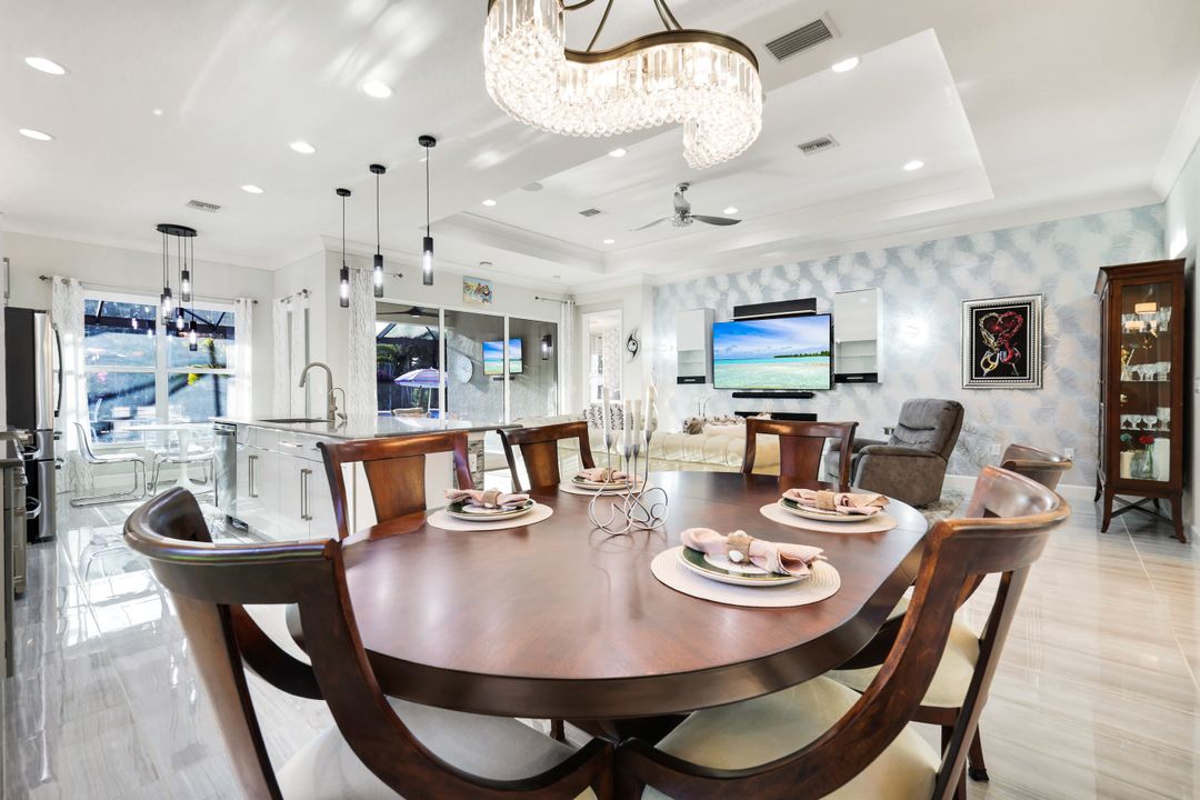 28560 Twain Dr, Bonita Springs, FL 34135