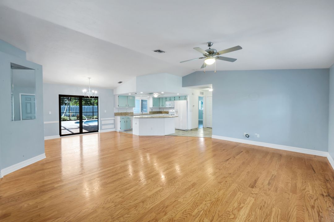 322 SE 17th St, Cape Coral, FL 33990