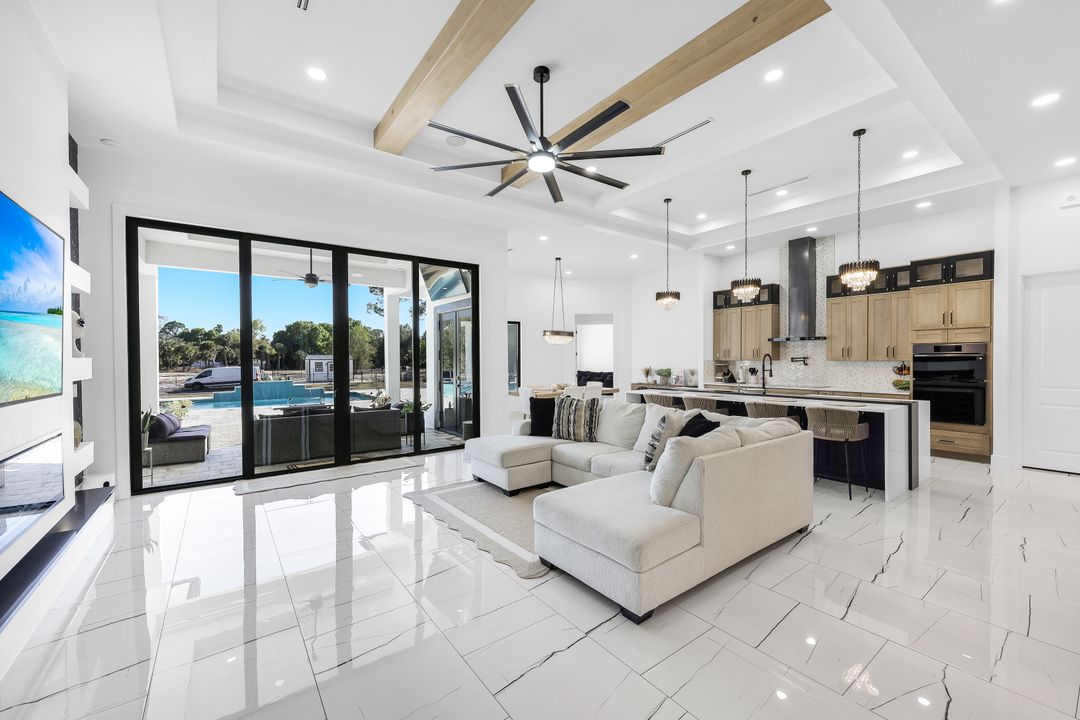 1104 E 6th St, Lehigh Acres, FL 33972