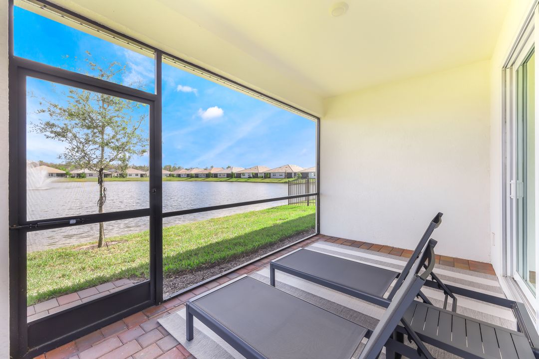 1114 Tranquil Brk Dr, Naples, FL 34114