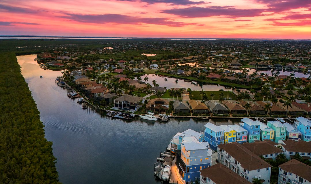 5826 Shell Cove Drive, Cape Coral, FL 33914