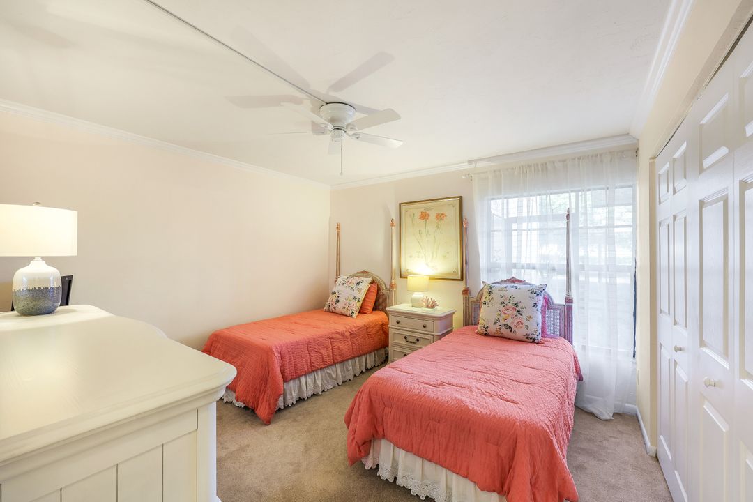 940 Palm View Dr #115, Naples, FL 34110