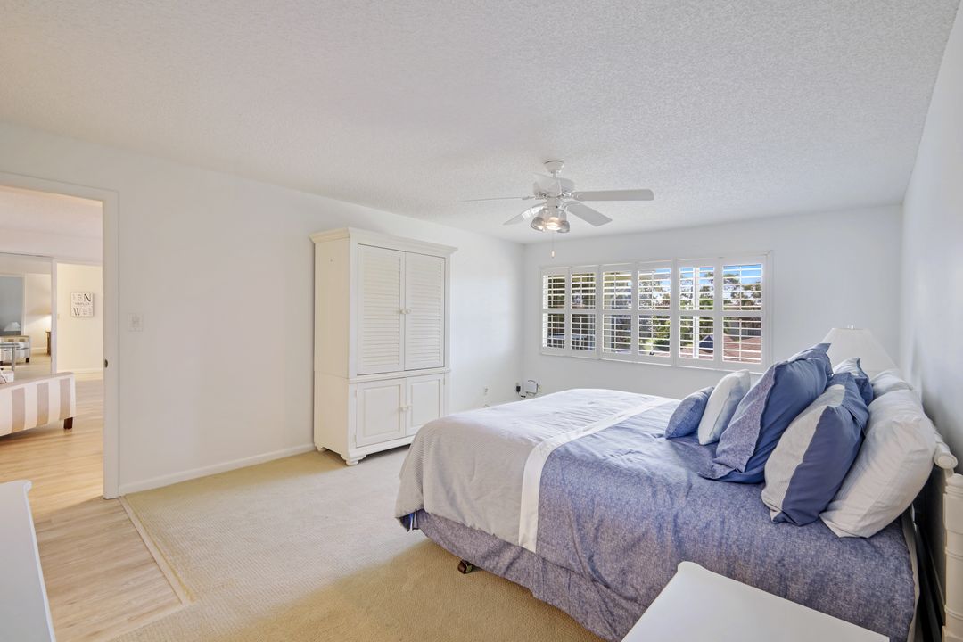 232 Memory Ln #4, Naples, FL 34112