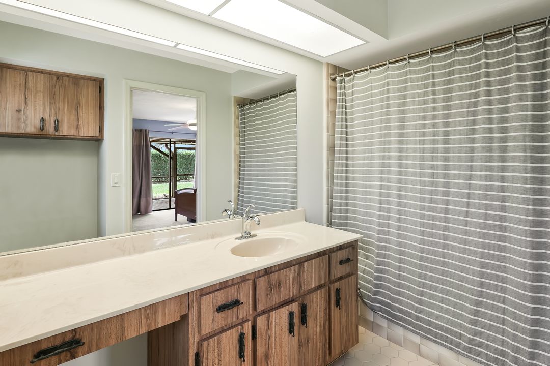 10361 Windsor Way, Naples, FL 34109