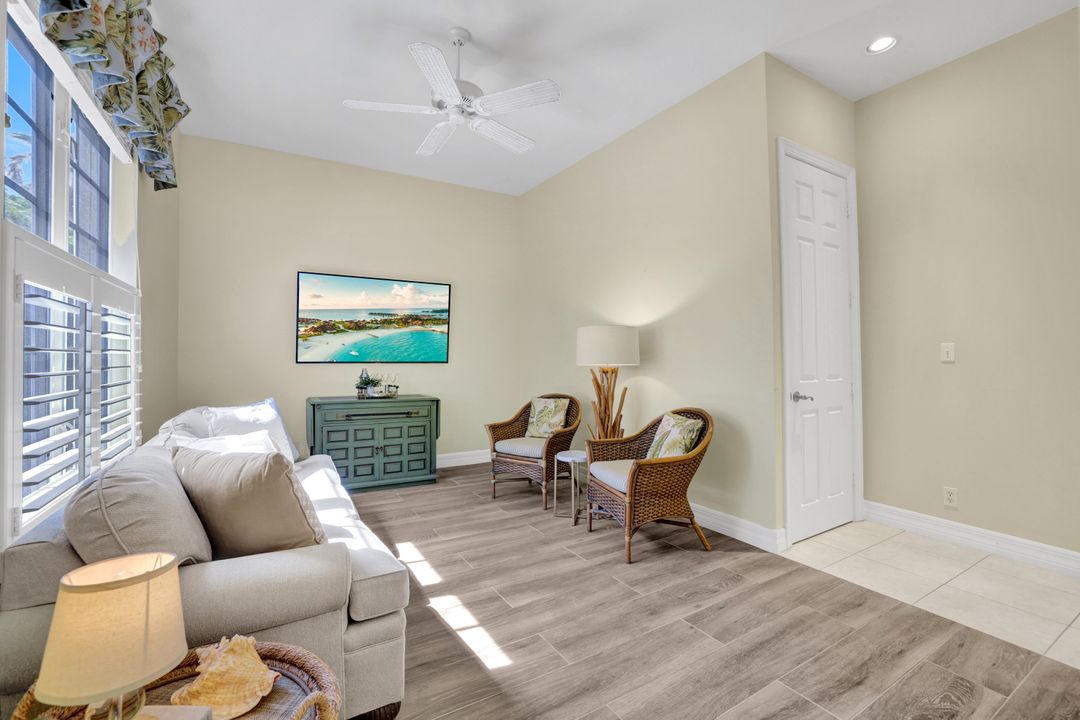 1485 Chesapeake Ave, Naples, FL 34102