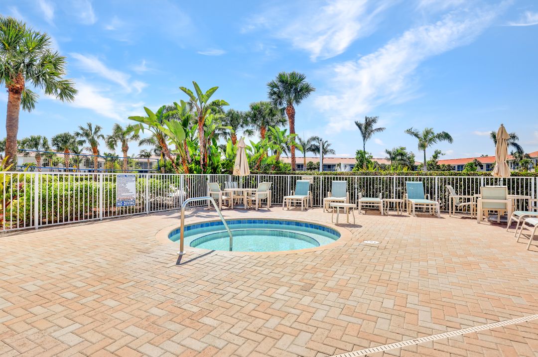 8910 Paseo De Valencia St, Fort Myers, FL 33908
