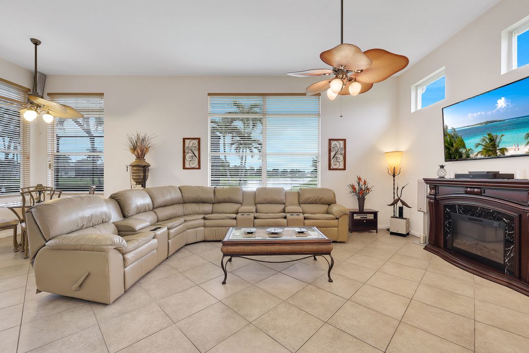 3201 Brookeview Ct, Naples, FL 34120
