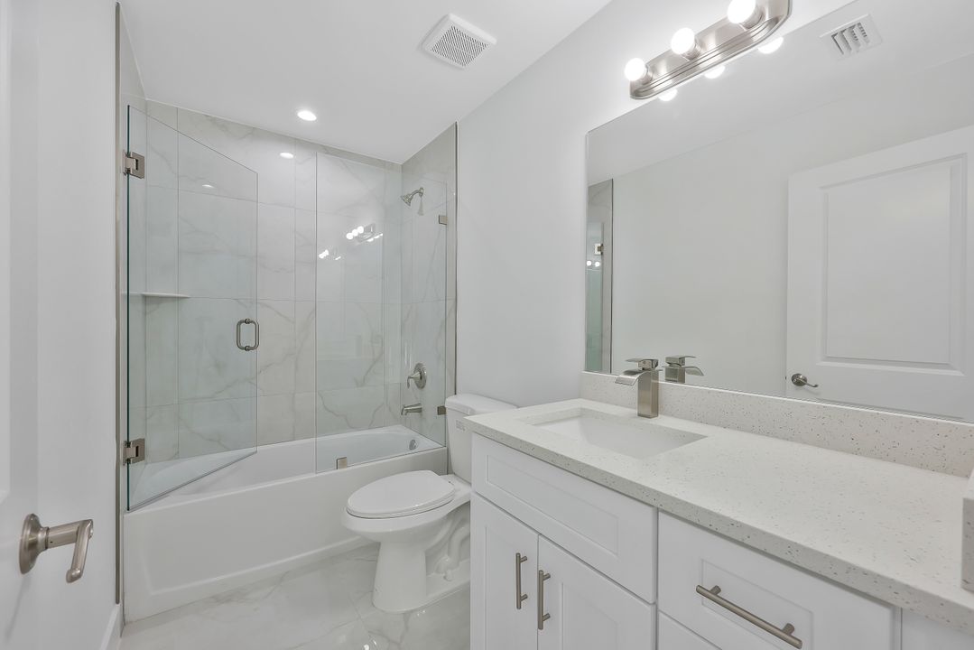 125 Holland St, North Fort Myers, FL 33917