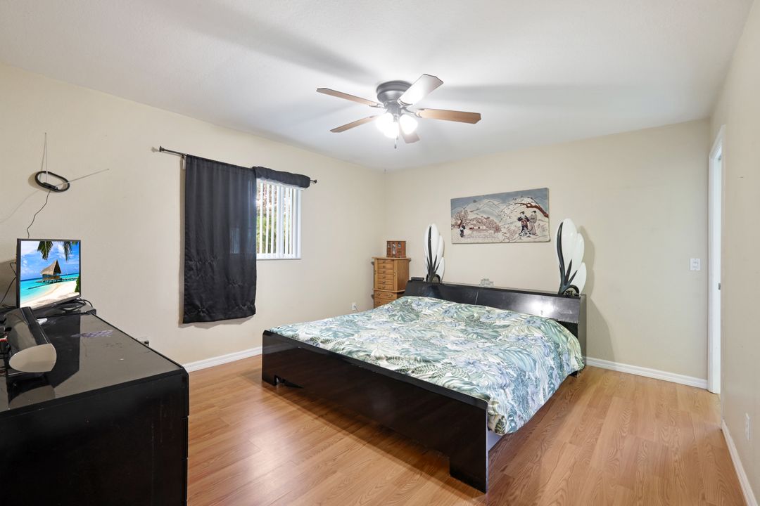 1332 SW 1st Ave, Cape Coral, FL 33991