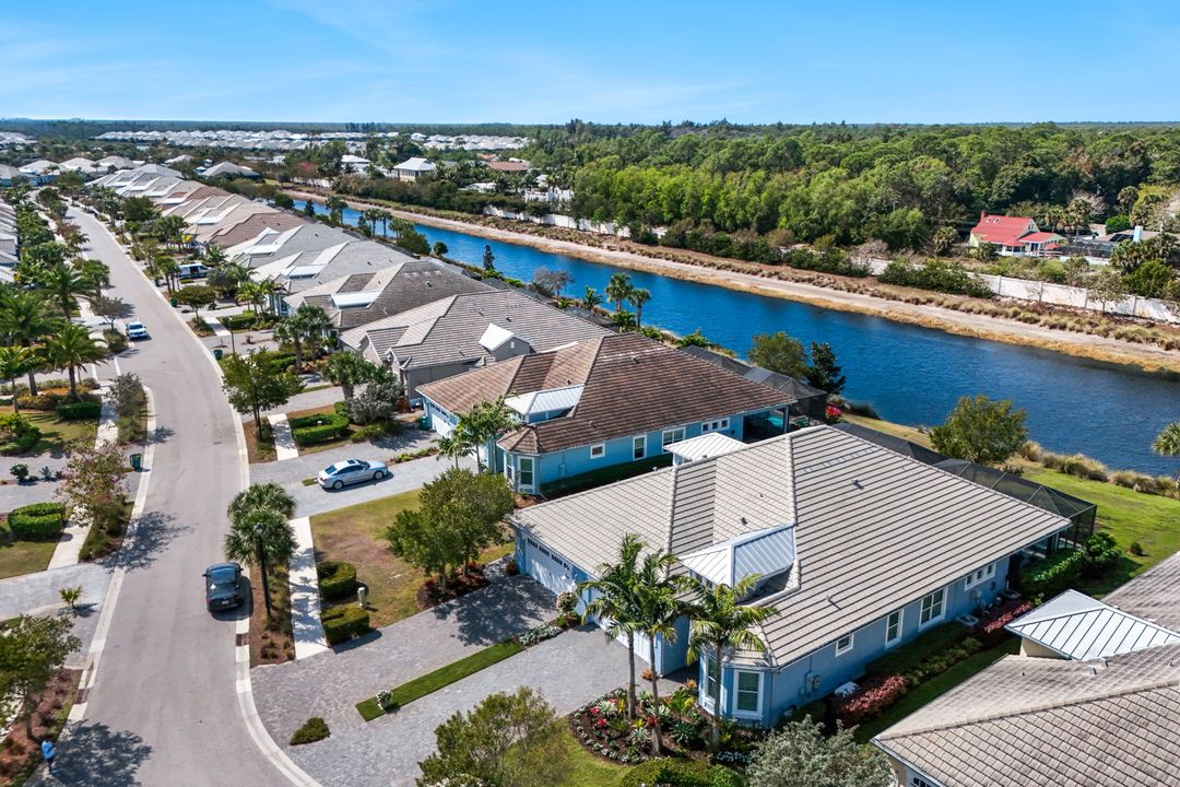 5811 Haiti Dr, Naples, FL 34113