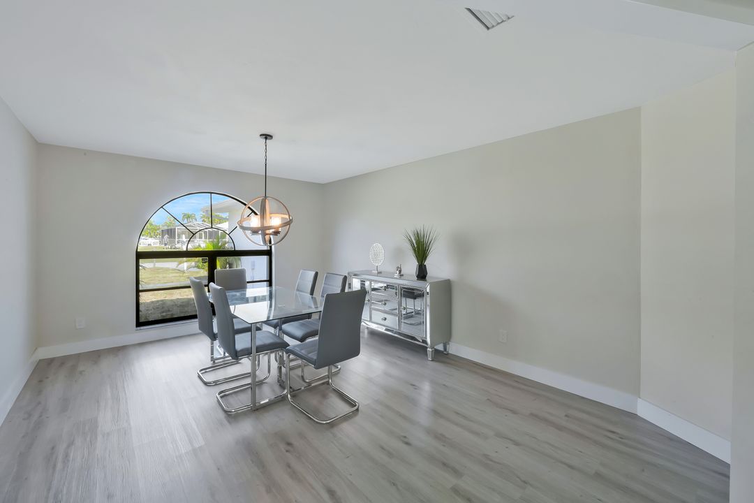 2723 SW 5th Ave, Cape Coral, FL 33914