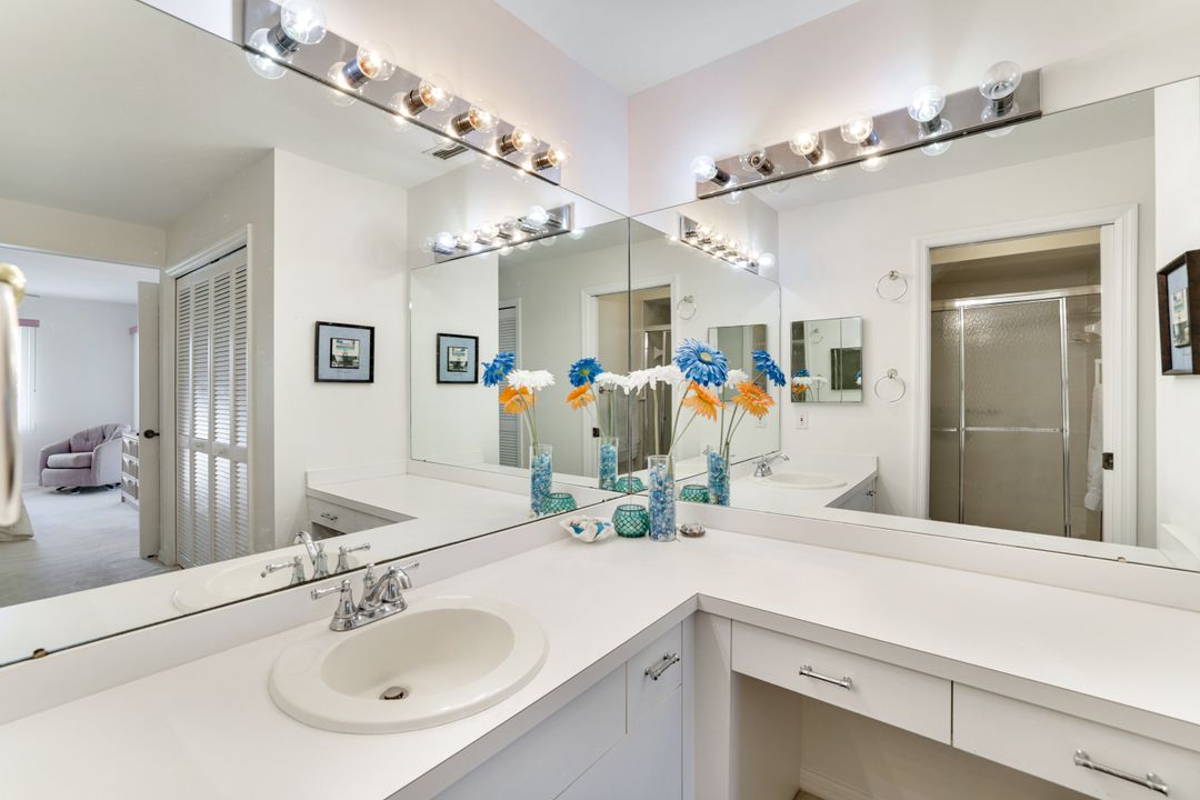 7340 Coventry Ct #827, Naples, FL 34104