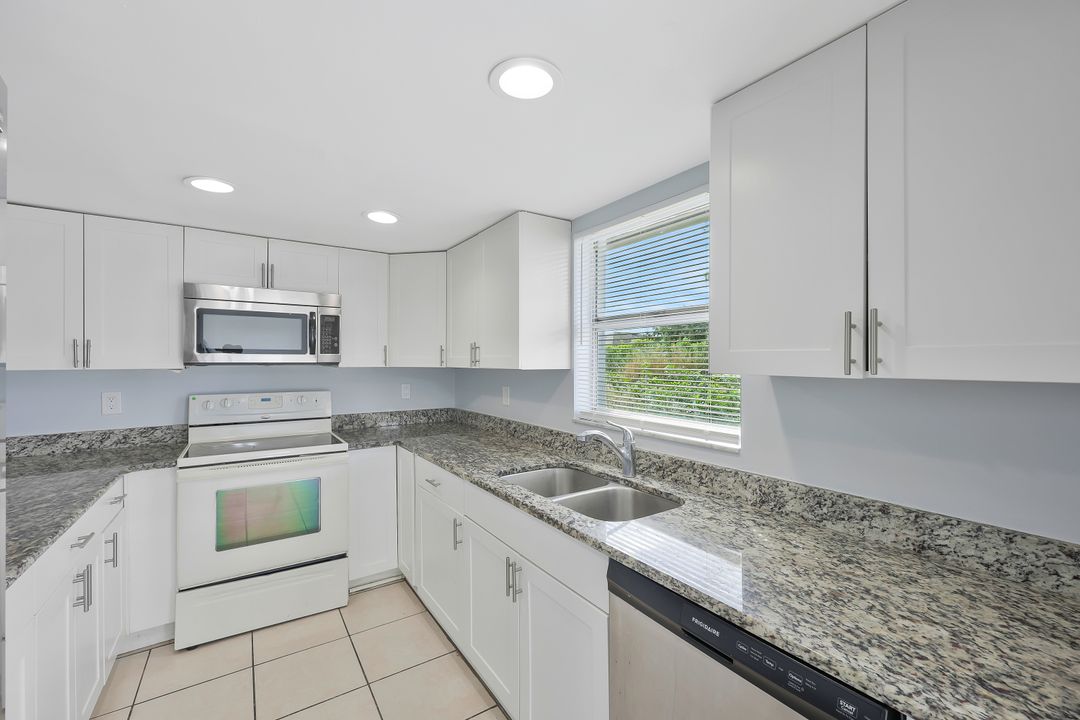 300 Anita Ave S, Lehigh Acres, FL 33976