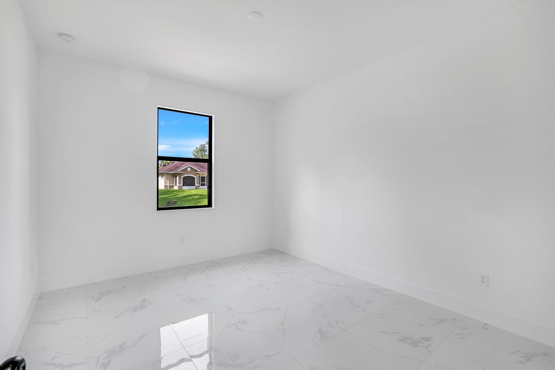 3644 35th Ave NE, Naples, FL 34120