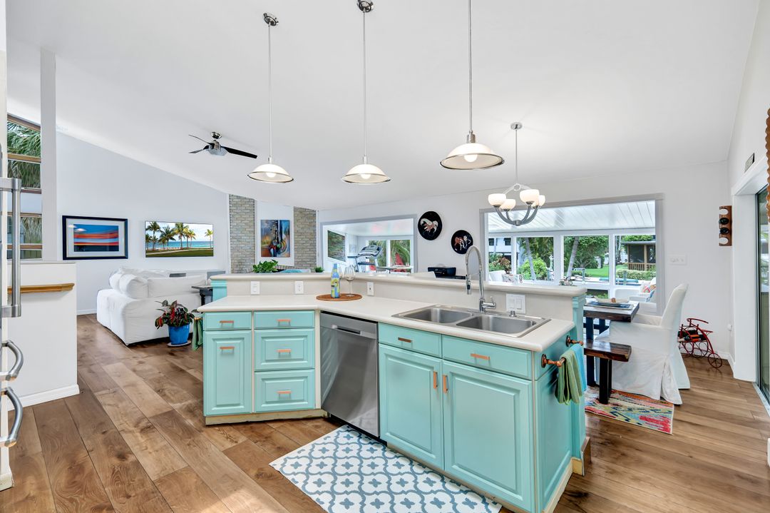 1600 Port Ave, Naples, FL 34104