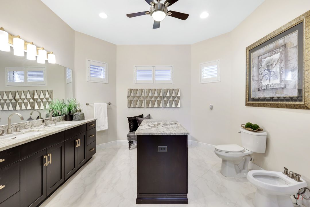 27080 Flamingo Dr, Bonita Springs, FL 34135