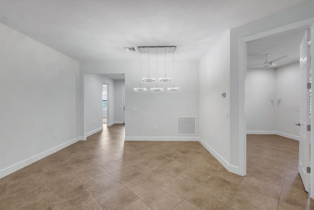 16367 Halberry Ln, Naples, FL 34110