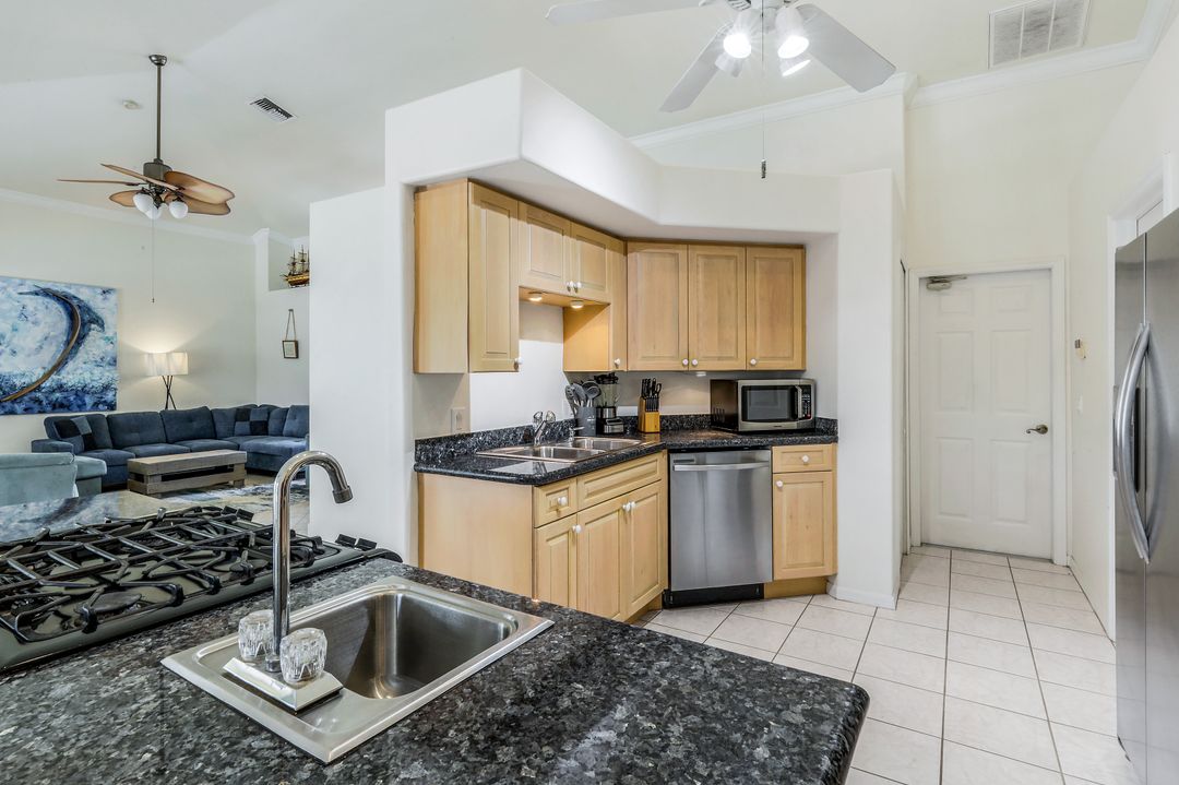 4130 SW 28th Ave, Cape Coral, FL 33914