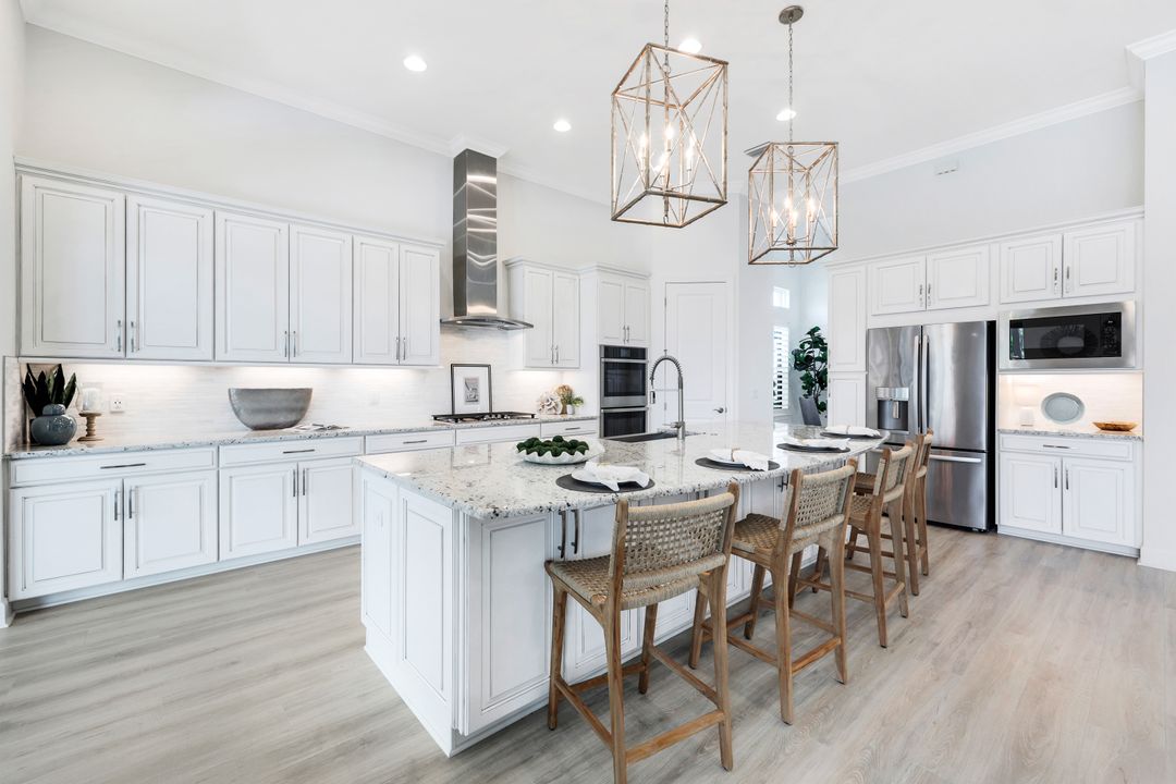 9463 Montelanico Loop, Naples, FL 34119