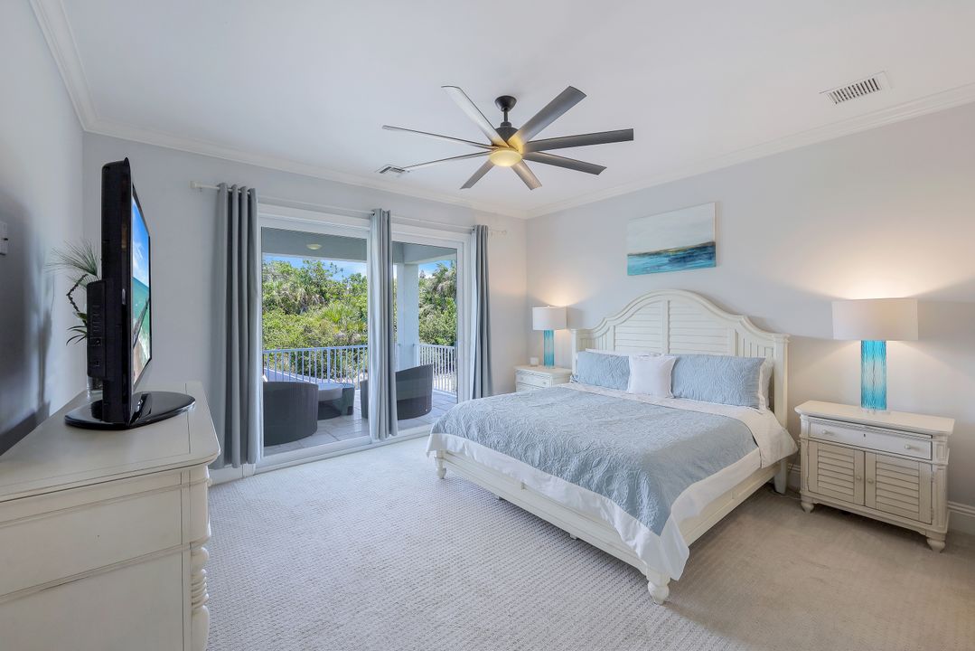 671 S Barfield Dr, Marco Island, FL 34145