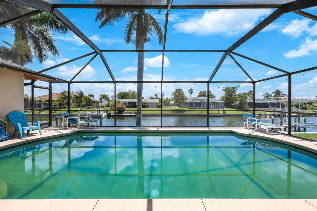 3209 SE 1st Ct, Cape Coral, FL 33904